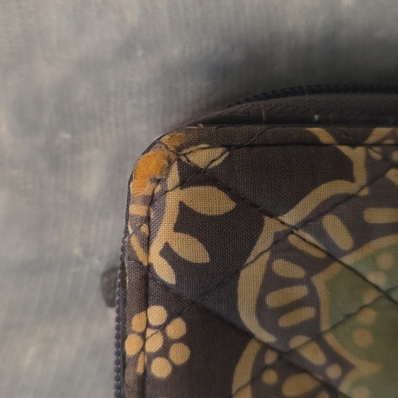 Vera Bradley Wallet with Turn Lock And Zipper Compartment (Bin 12) - Picture 6 of 11